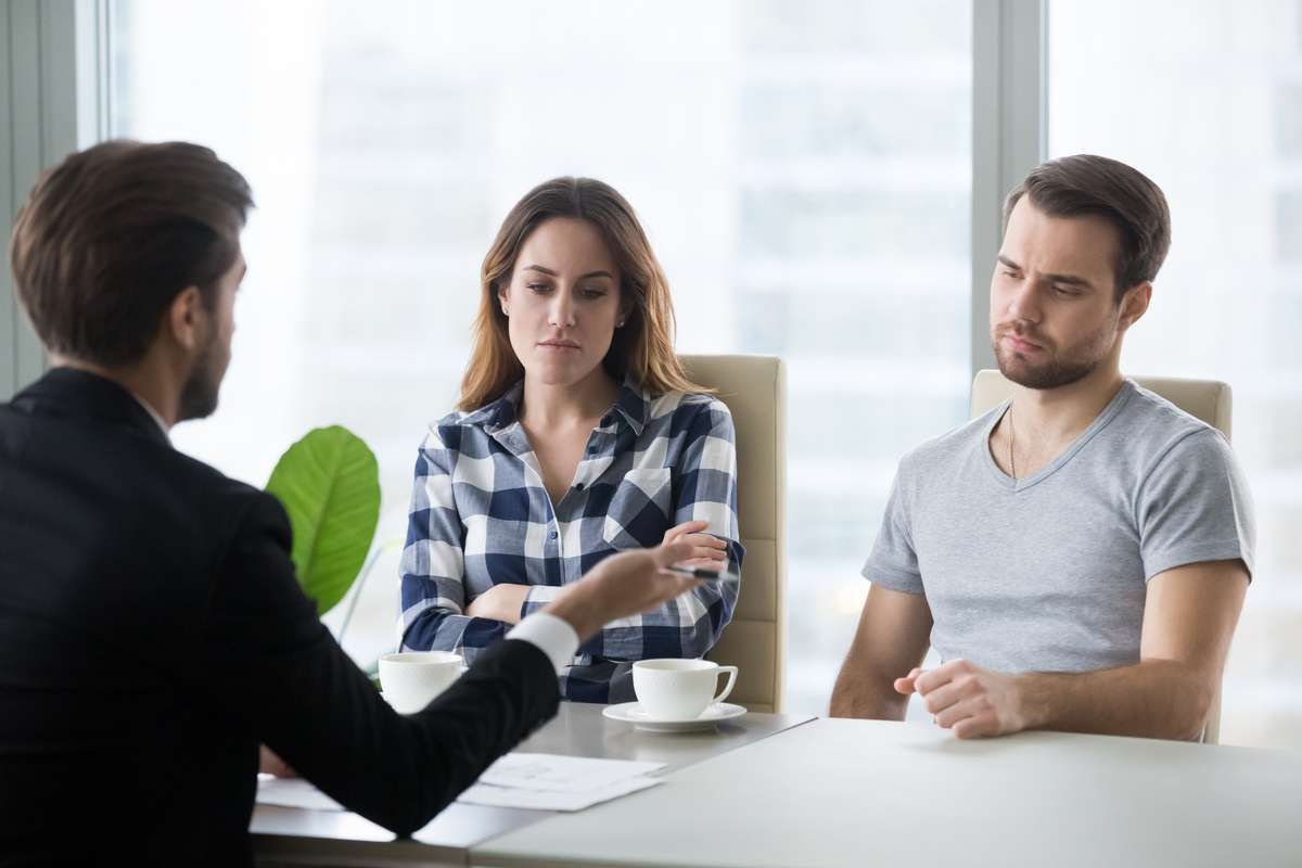 Dissatisfied couple unhappy with houses offered by realtor (R) (S)